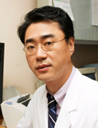 송하헌 의료진 사진