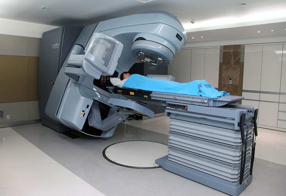 방사선 암 치료장비 RMAB(Rapid Multi Arc with BrainLab) 사진